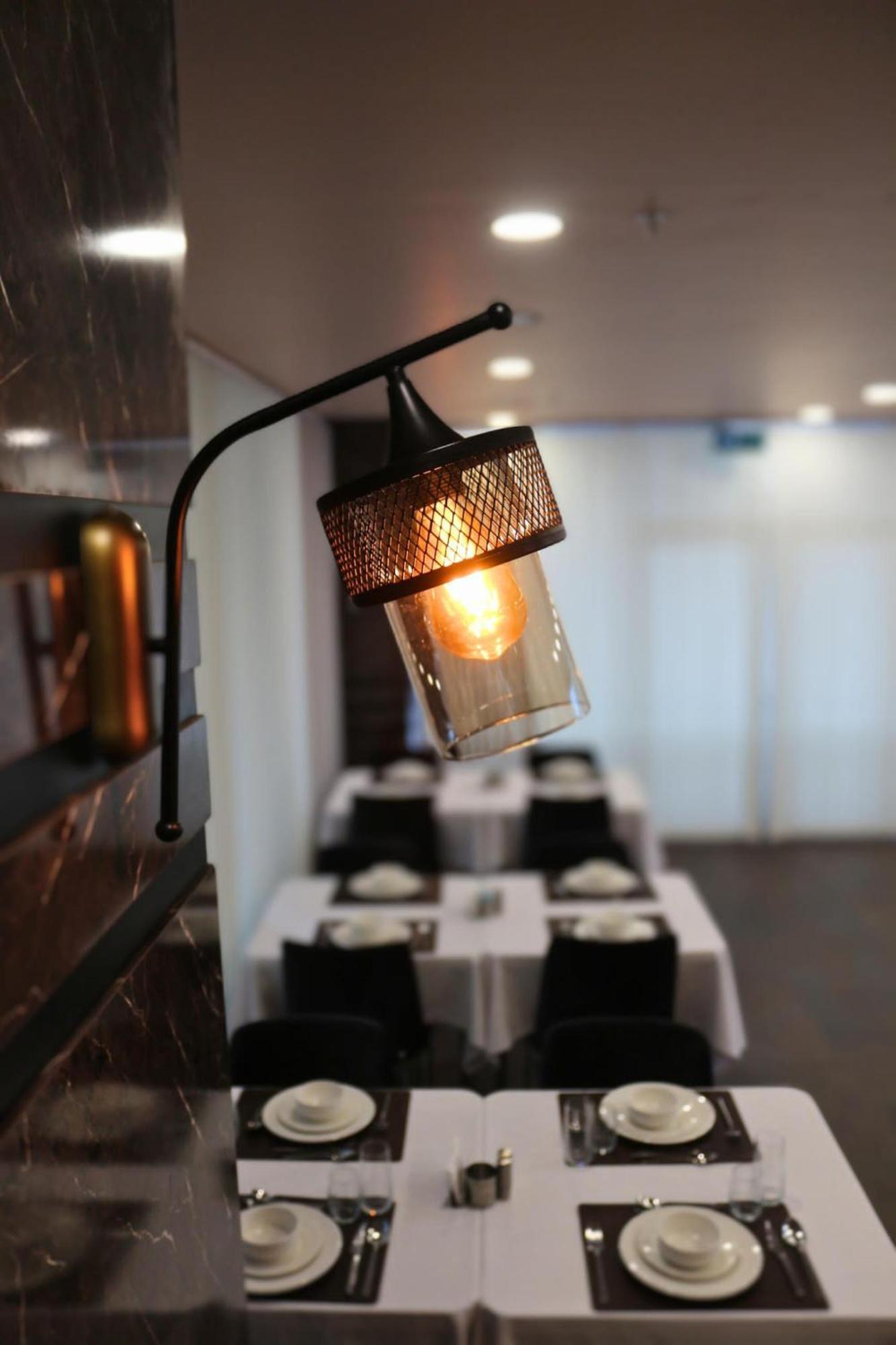 Monezza Hotel Maltepe อิสตันบูล ภายนอก รูปภาพ