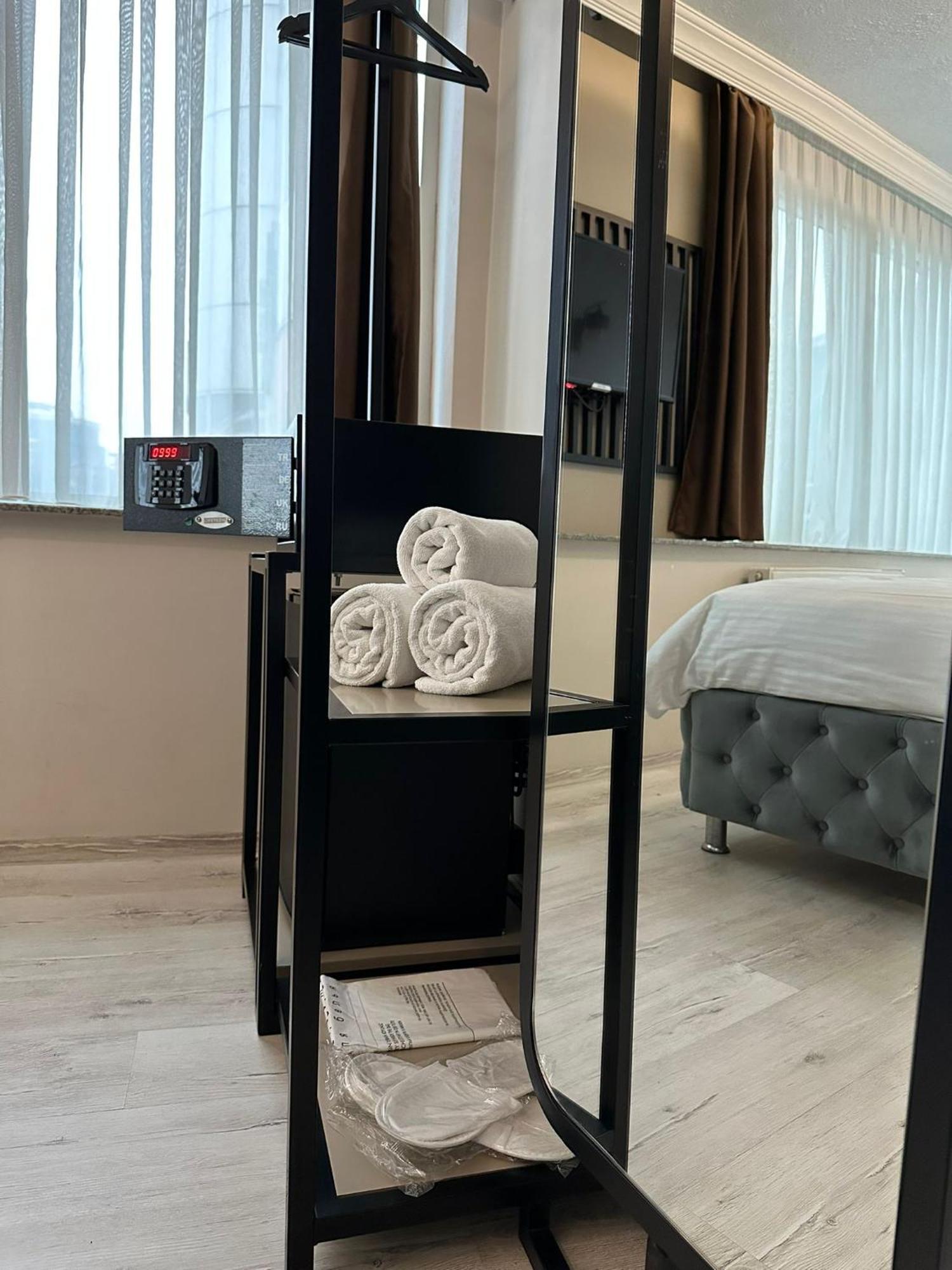 Monezza Hotel Maltepe อิสตันบูล ภายนอก รูปภาพ